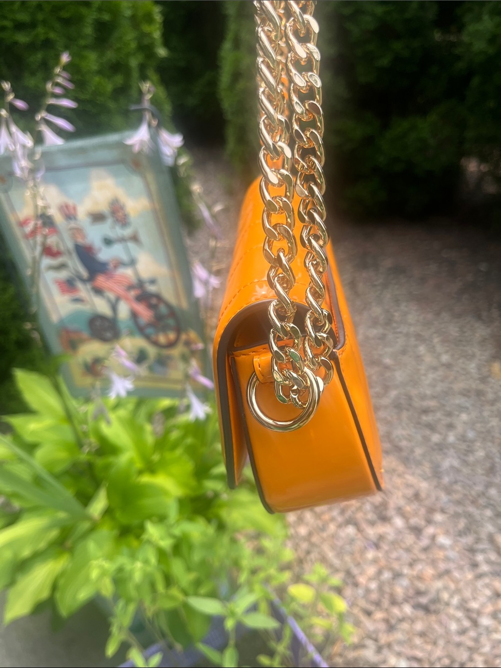 Michael Kors Mila 🍊 Patent Quilted Shoulder Bag w/ Gold Chain New. Retail $398 - Picture 4 of 8